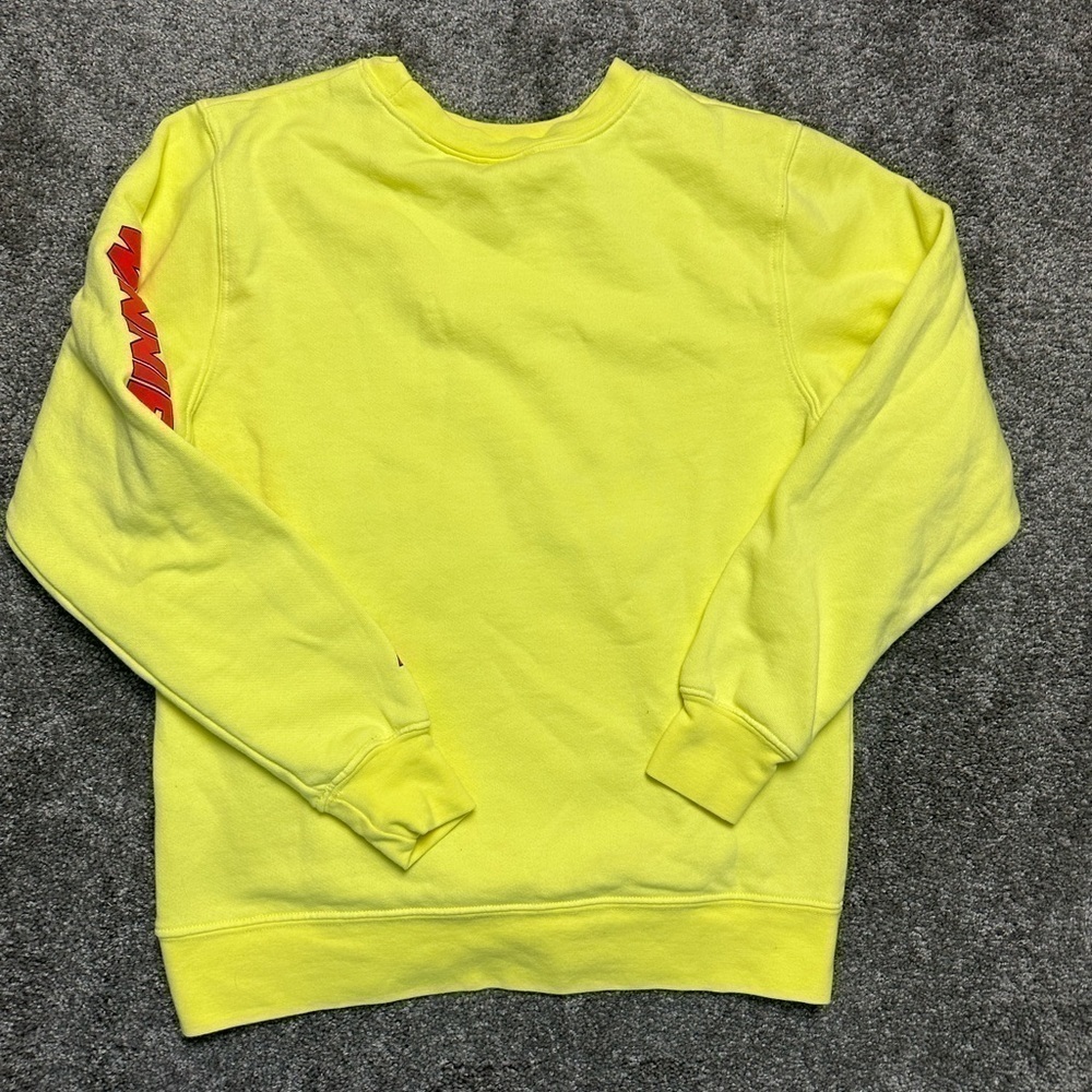 Woman’s Winnie the Pooh Disney pull over XS - Picture 3 of 4